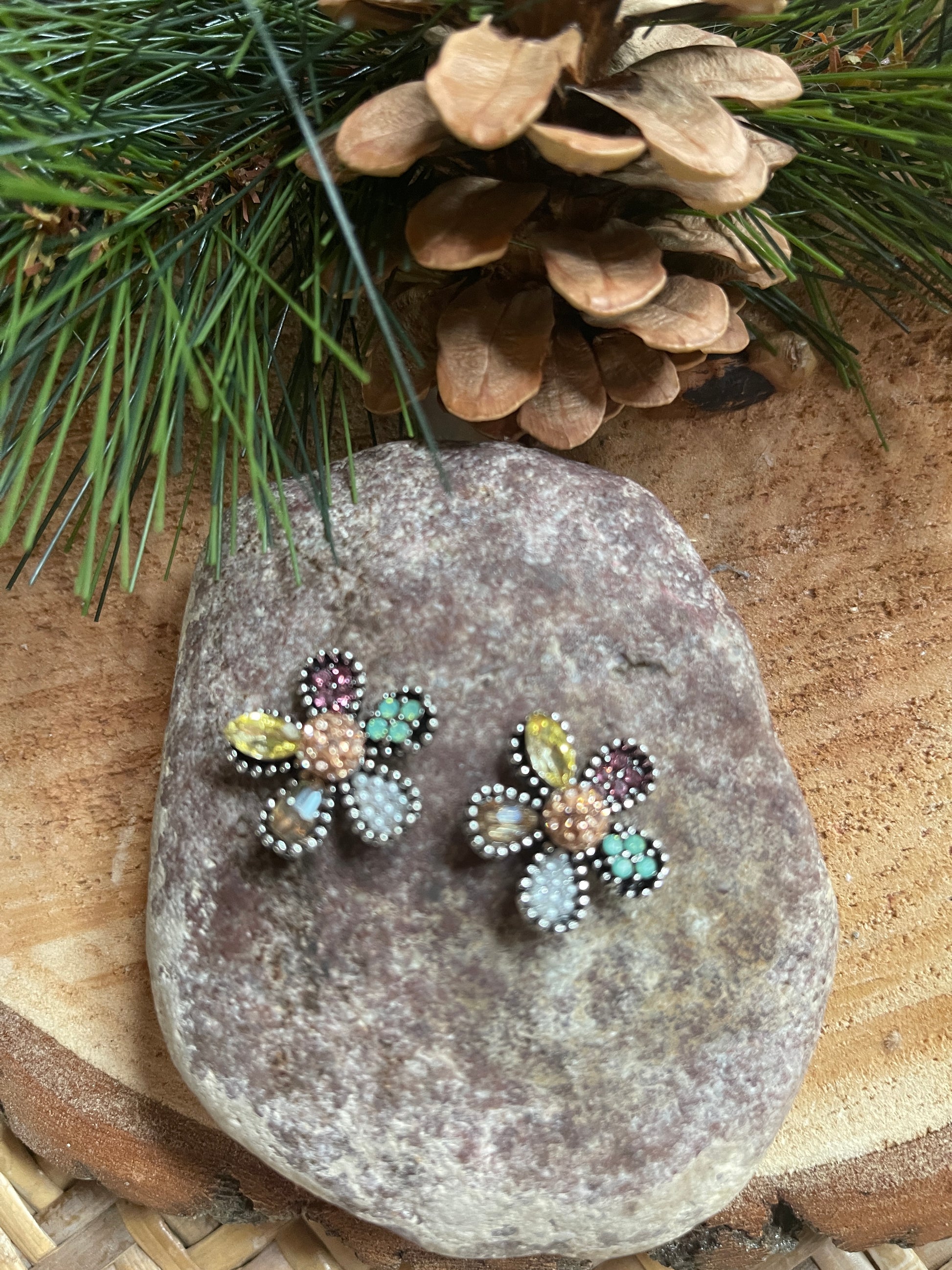 Flower Rhinestone Stud EarringsPink tiful of LOVE