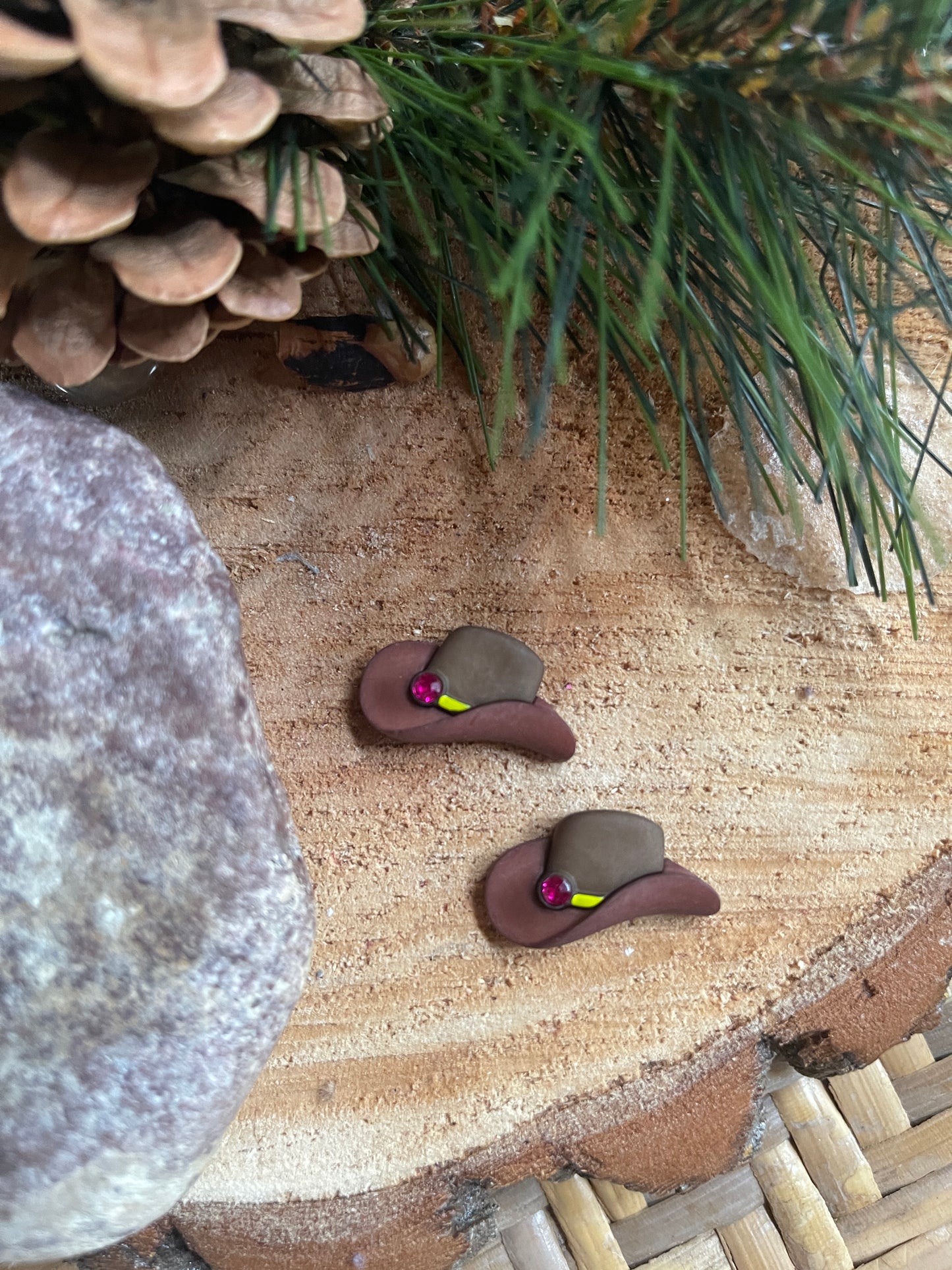 Cowboy Hat Stud earrings (3 colors)Pink tiful of LOVE