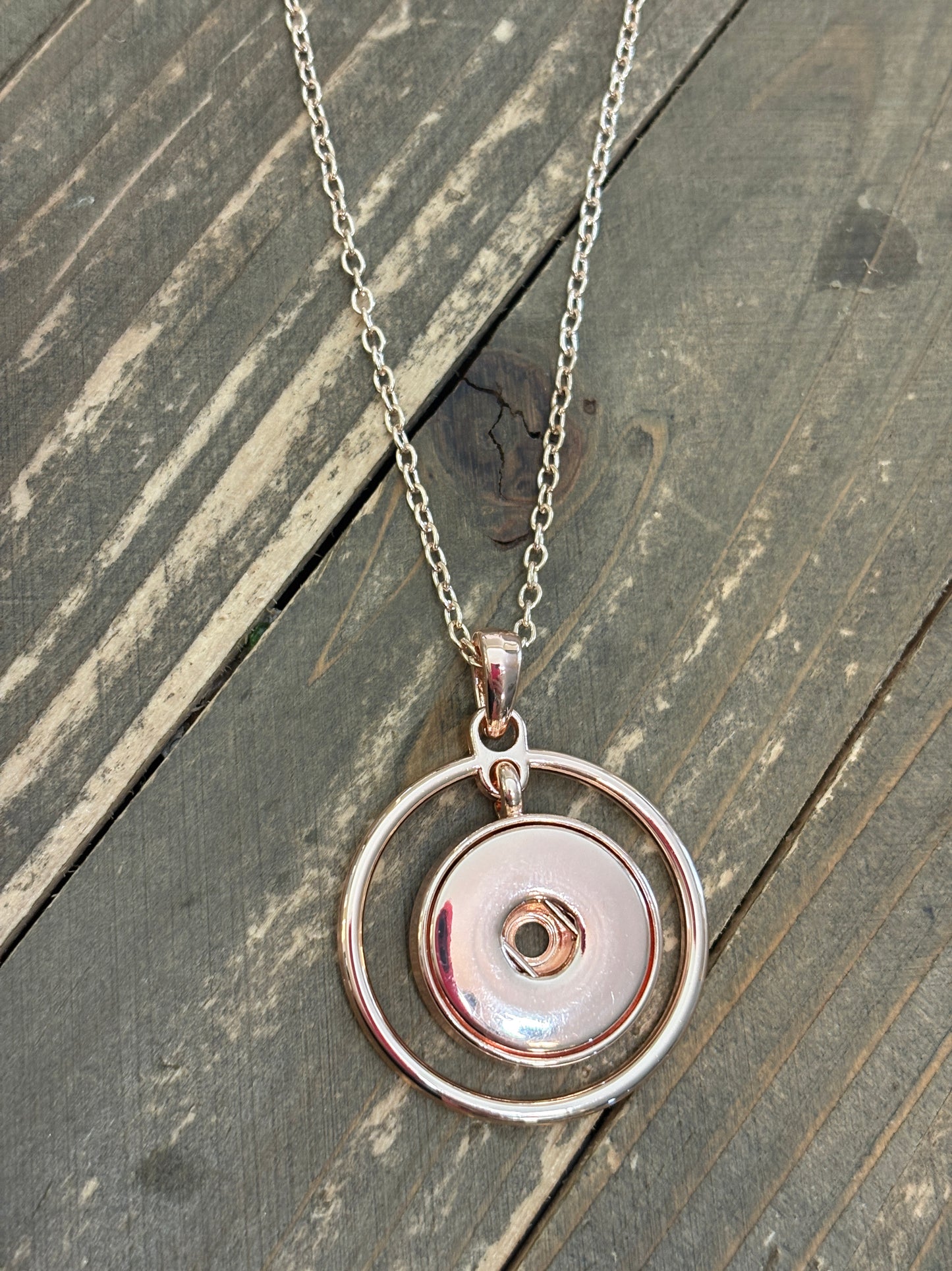 🌹✨ Rose Gold Snap Necklace with Crystal Rainbow Snap Set