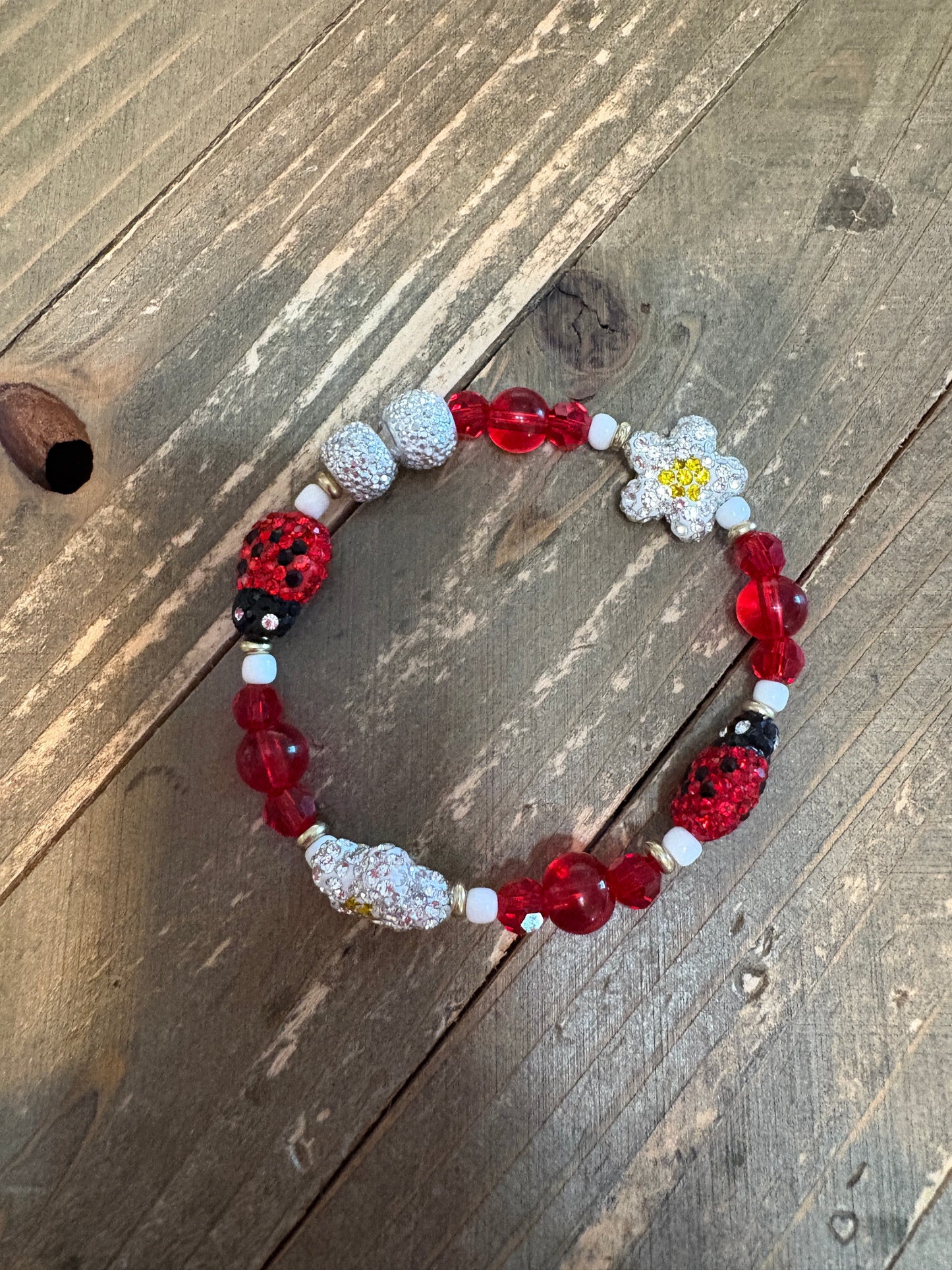 🌸🐞 Ladybug & Flower Sparkle Beaded Stretch Bracelet 🐞🌸