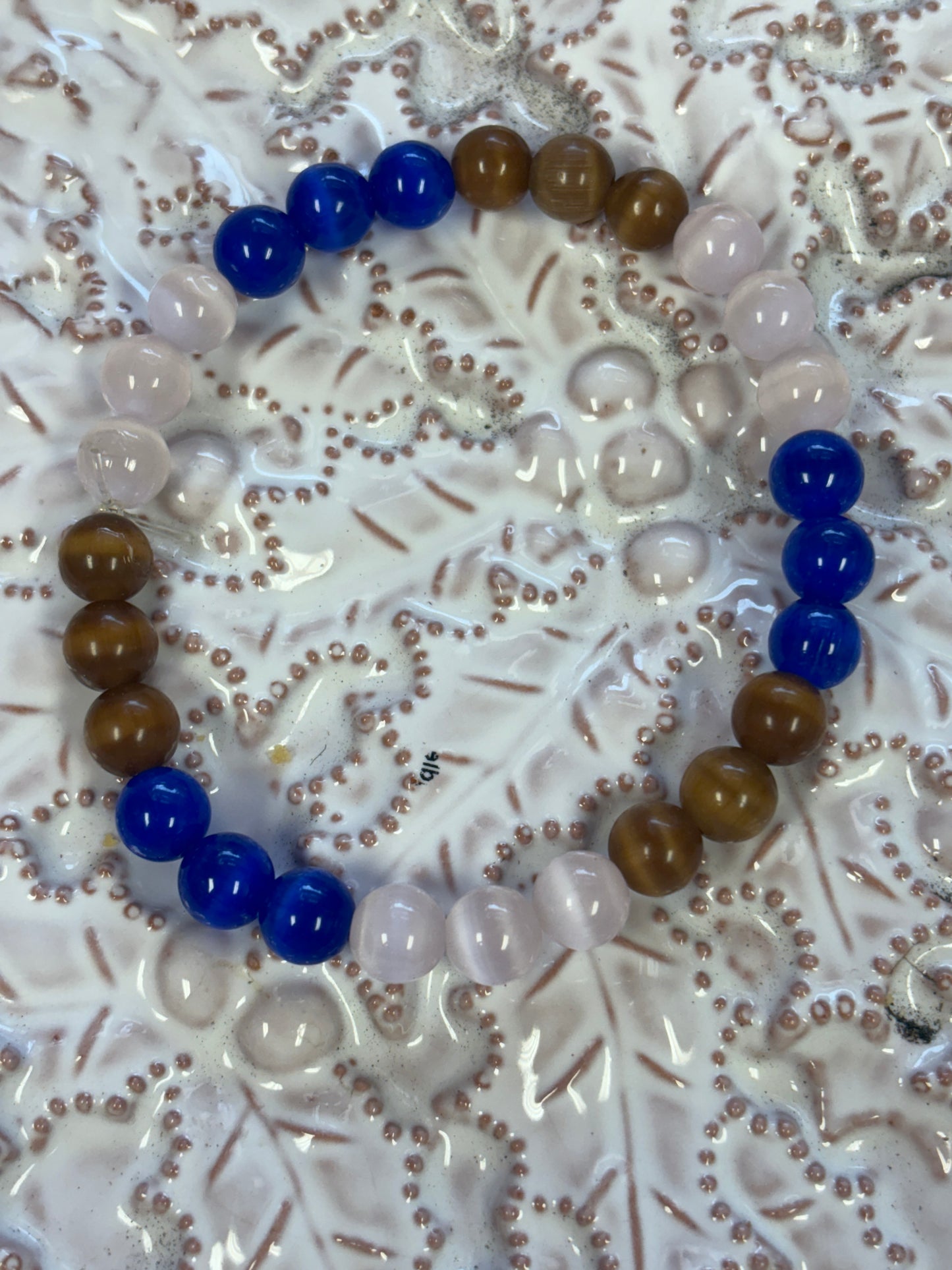 ✨ Cat's Eye Beaded Stretchy Bracelet