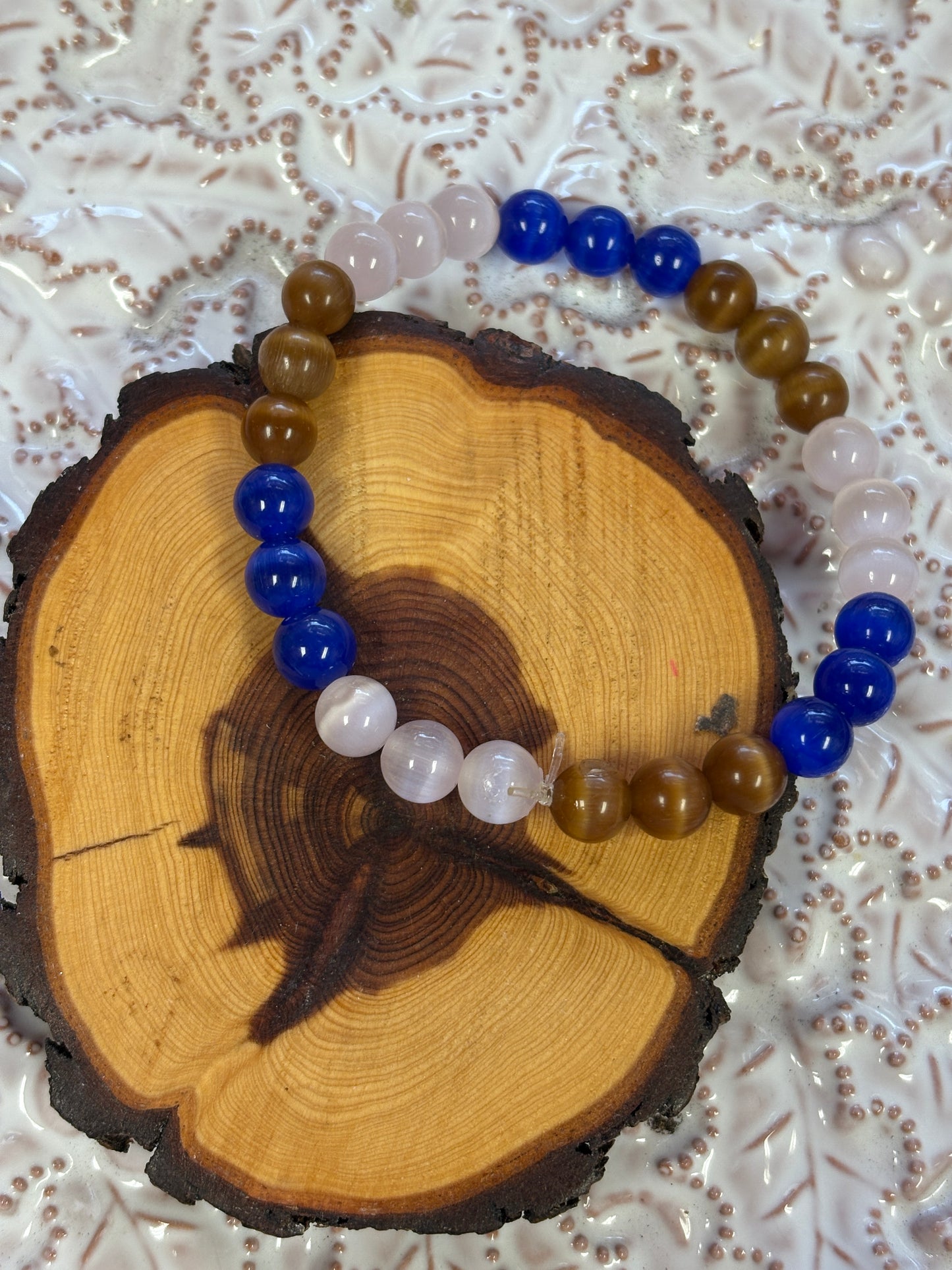 ✨ Cat's Eye Beaded Stretchy Bracelet