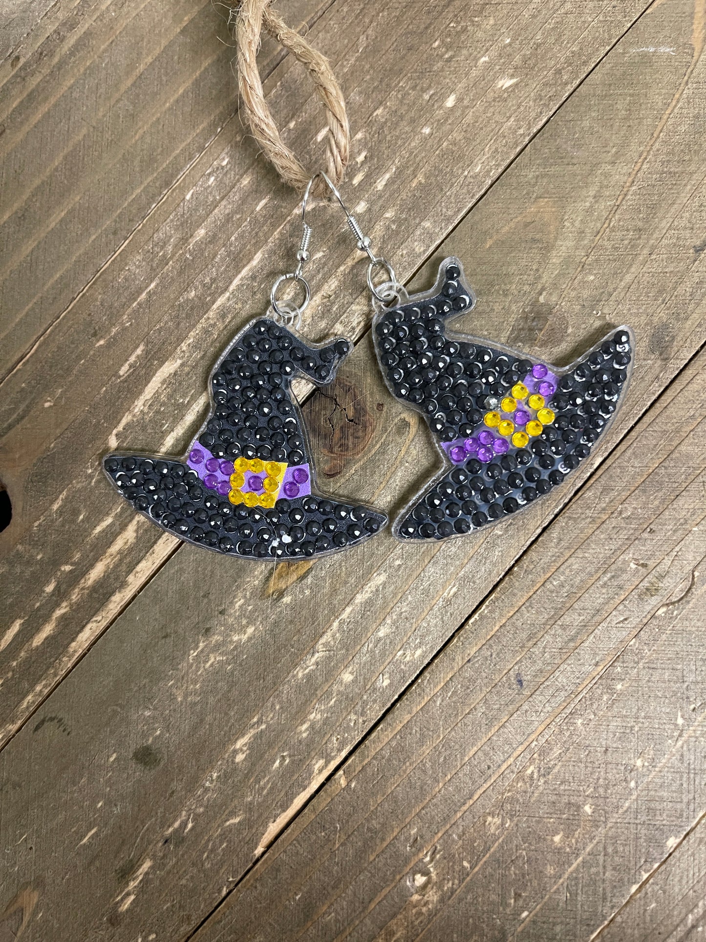 Halloween theme; Witch's Hat; Diamond Painting; Wire EarringsPink tiful of LOVE