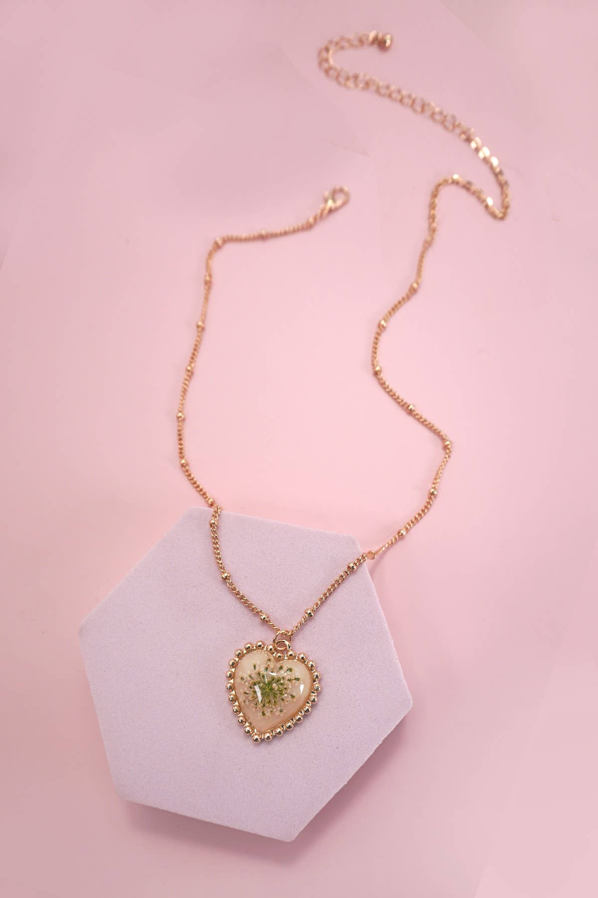 PRESSED FLOWER GOLD HEART NECKLACE