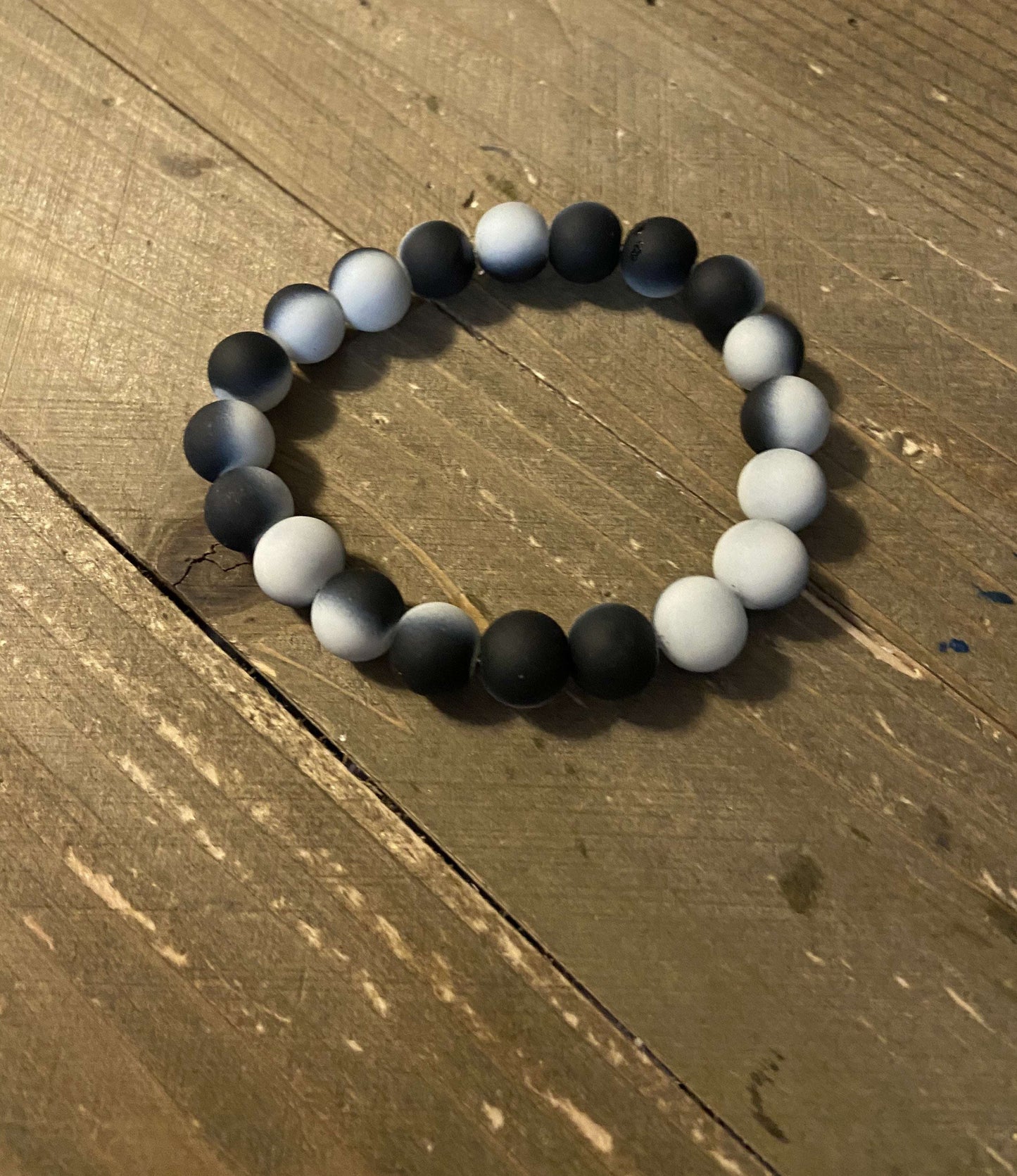 Black & White Round Rubber Coated Glass Beaded Elastic/Stretch BraceletPink tiful of LOVE