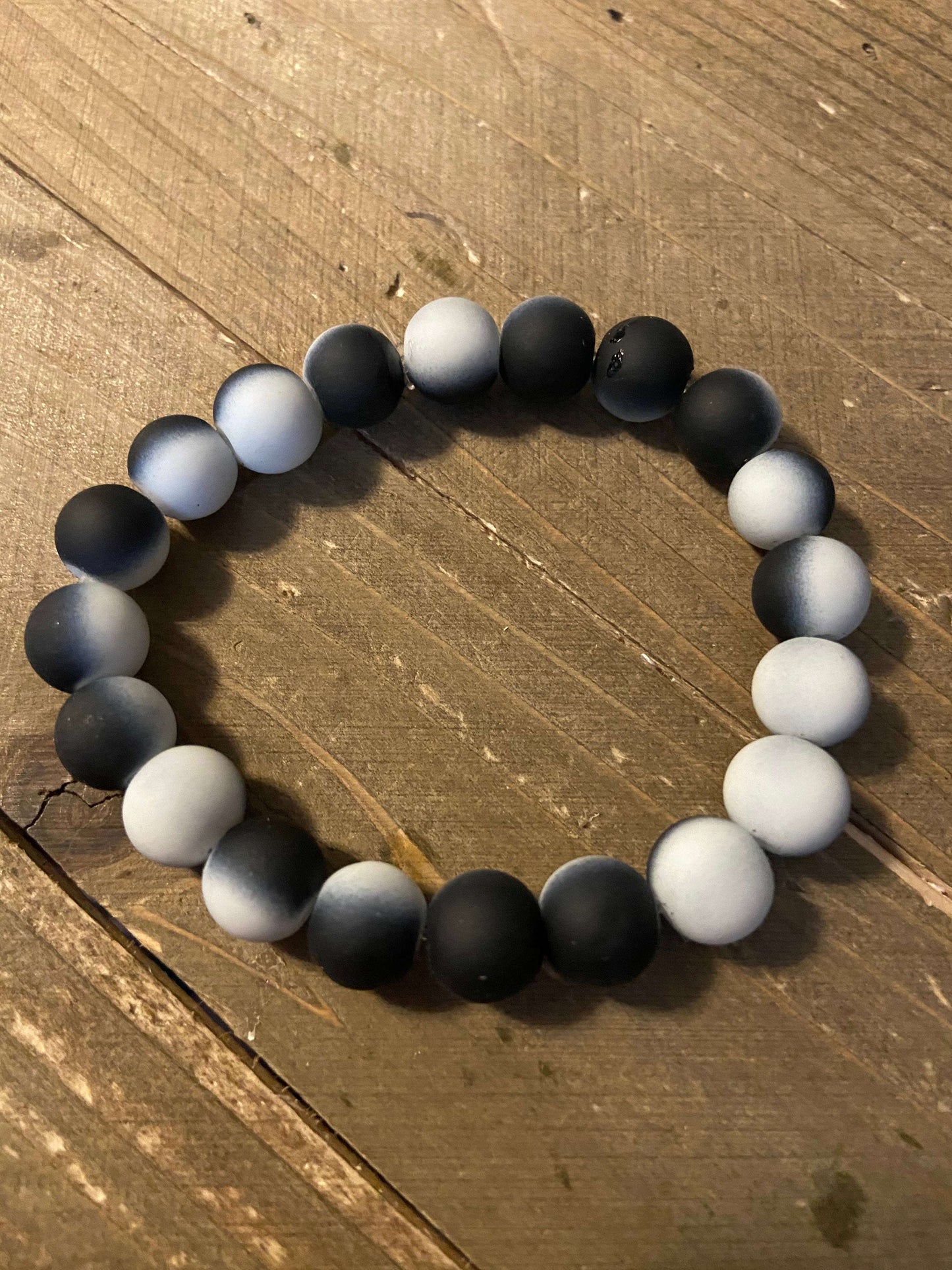 Black & White Round Rubber Coated Glass Beaded Elastic/Stretch BraceletPink tiful of LOVE