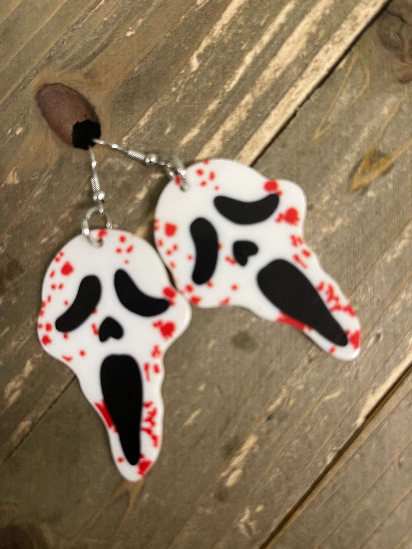 Bloody Halloween Scream charm Wire EarringPink tiful of LOVE