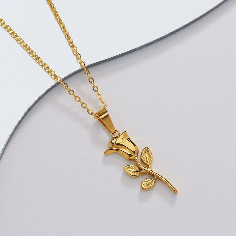 ROSE NECKLACE
