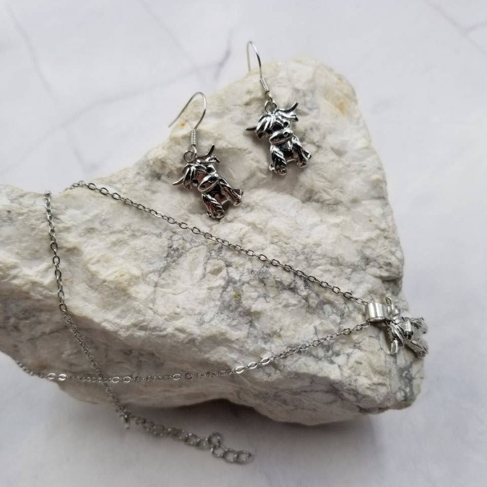 Highland Cow Jewelry Set – Charming Silver-Tone Necklace & Earrings