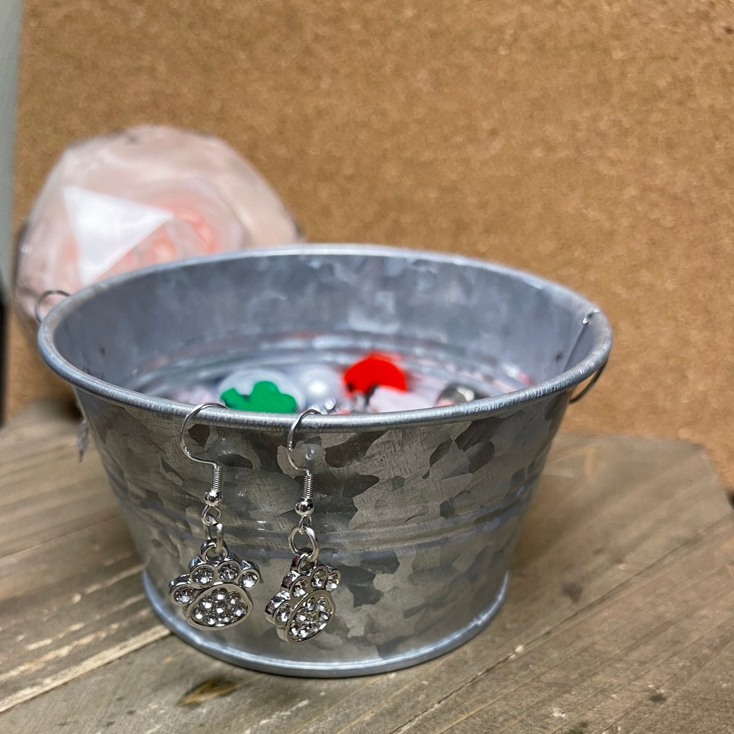 Rhinestone Paw Charm Wire earringsPink tiful of LOVE