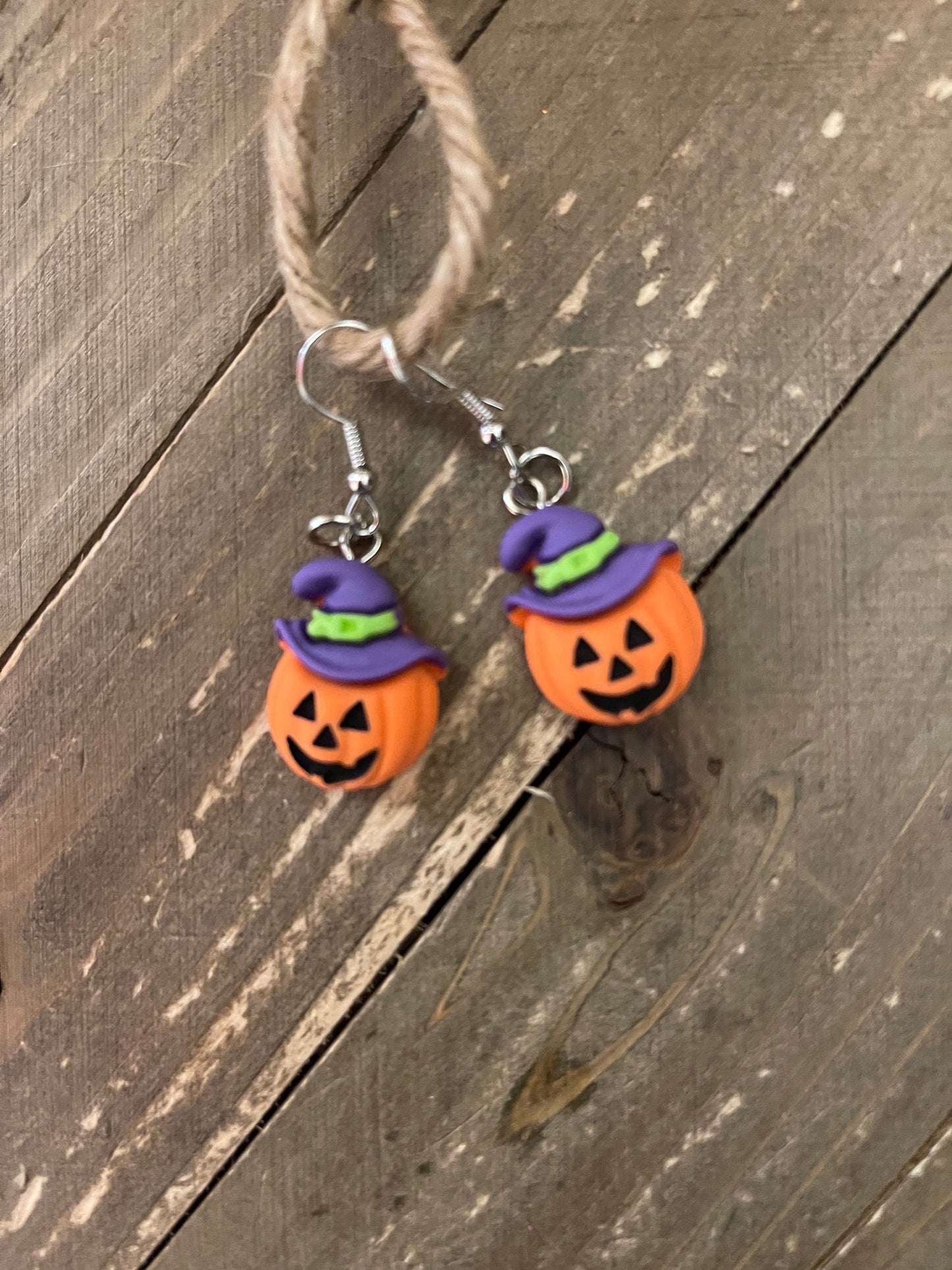 Pumpkin charm wire earrings (ER376-CECpdated)Pink tiful of LOVE