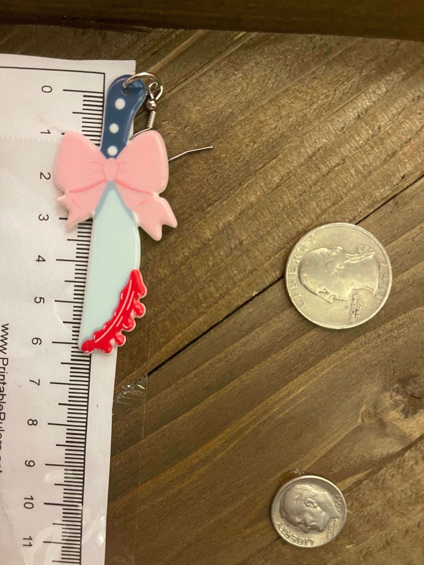 Acrylic Bloody Knife with Bow charm Wire earringsPink tiful of LOVE