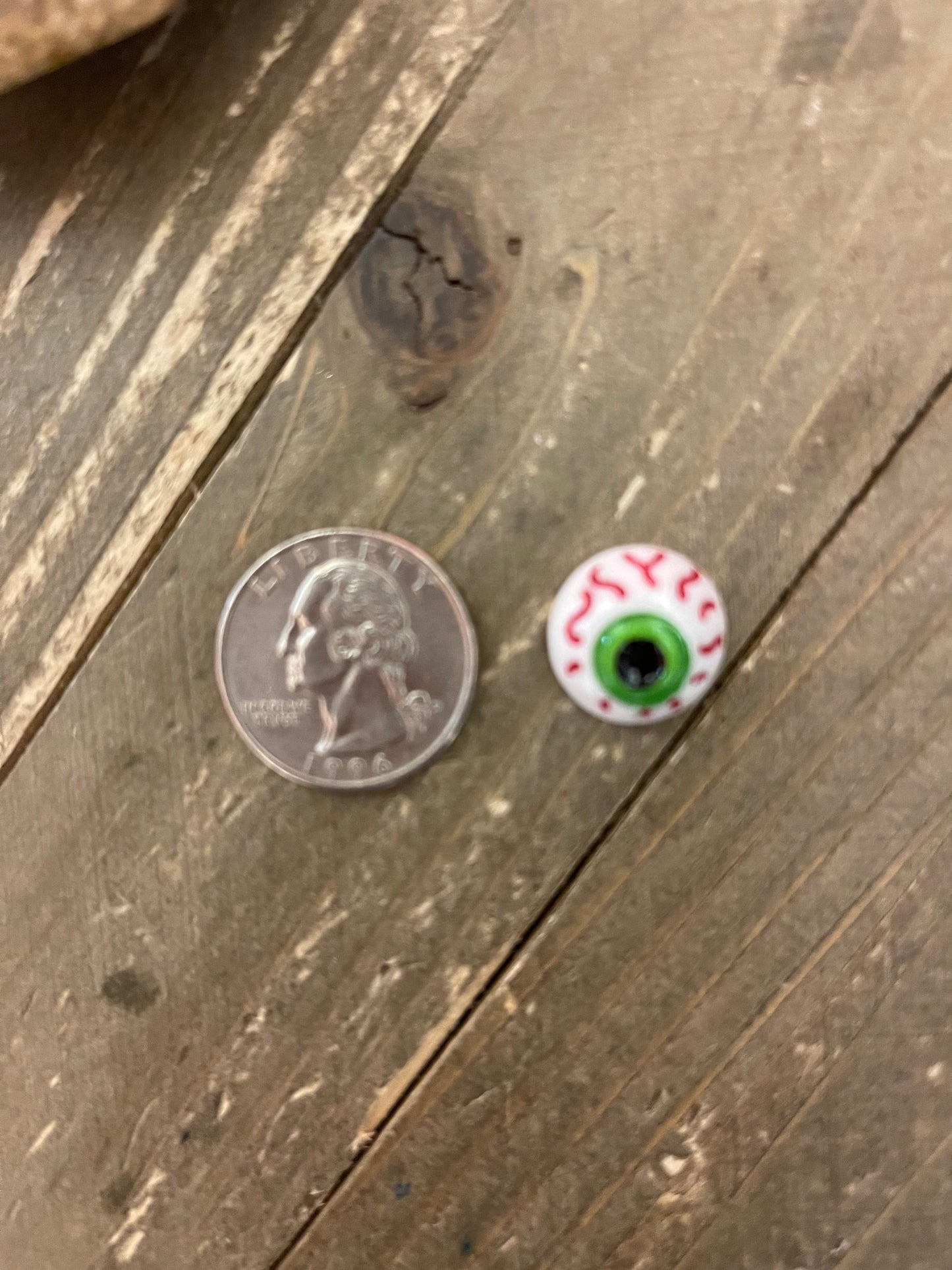 Creepy Eyeballs Earrings (ER-314-1eyes-CEC)Pink tiful of LOVE