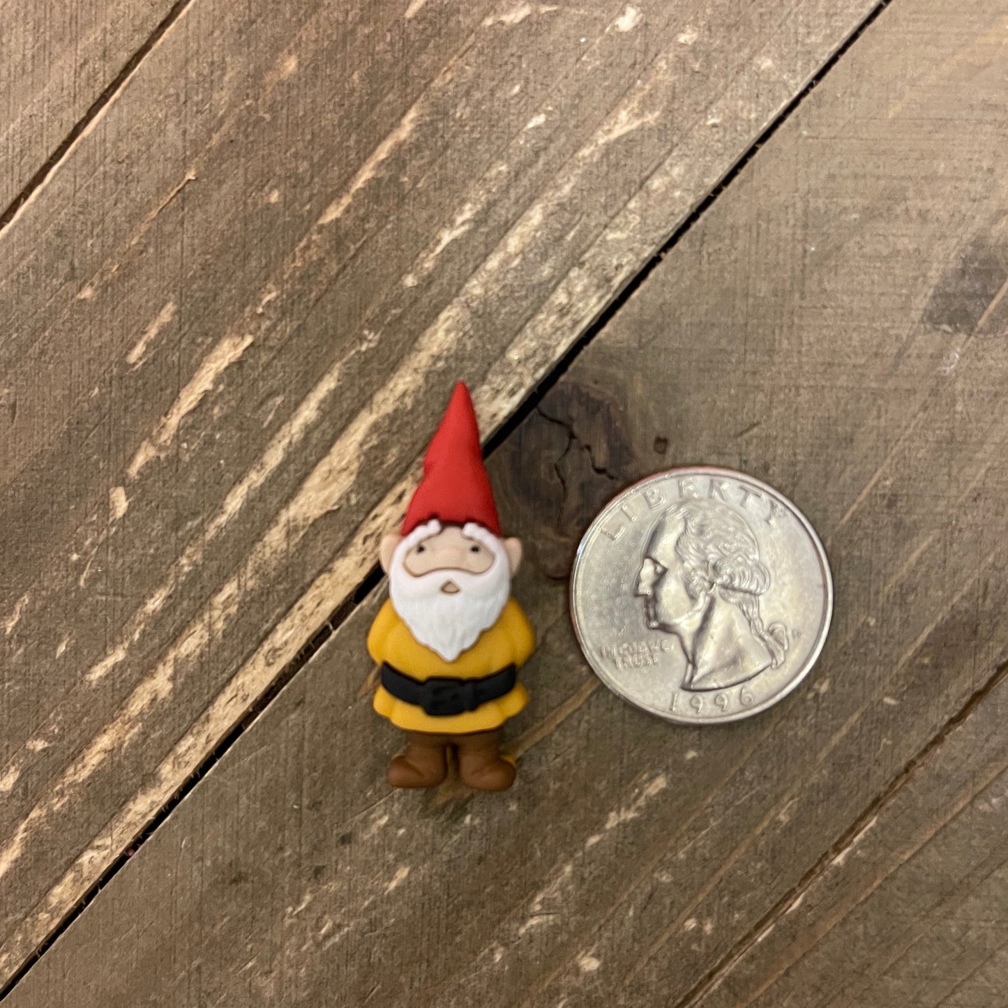 Garden Gnome in yellow Stud Earrings (ER319-12gomes-CEC)Pink tiful of LOVE