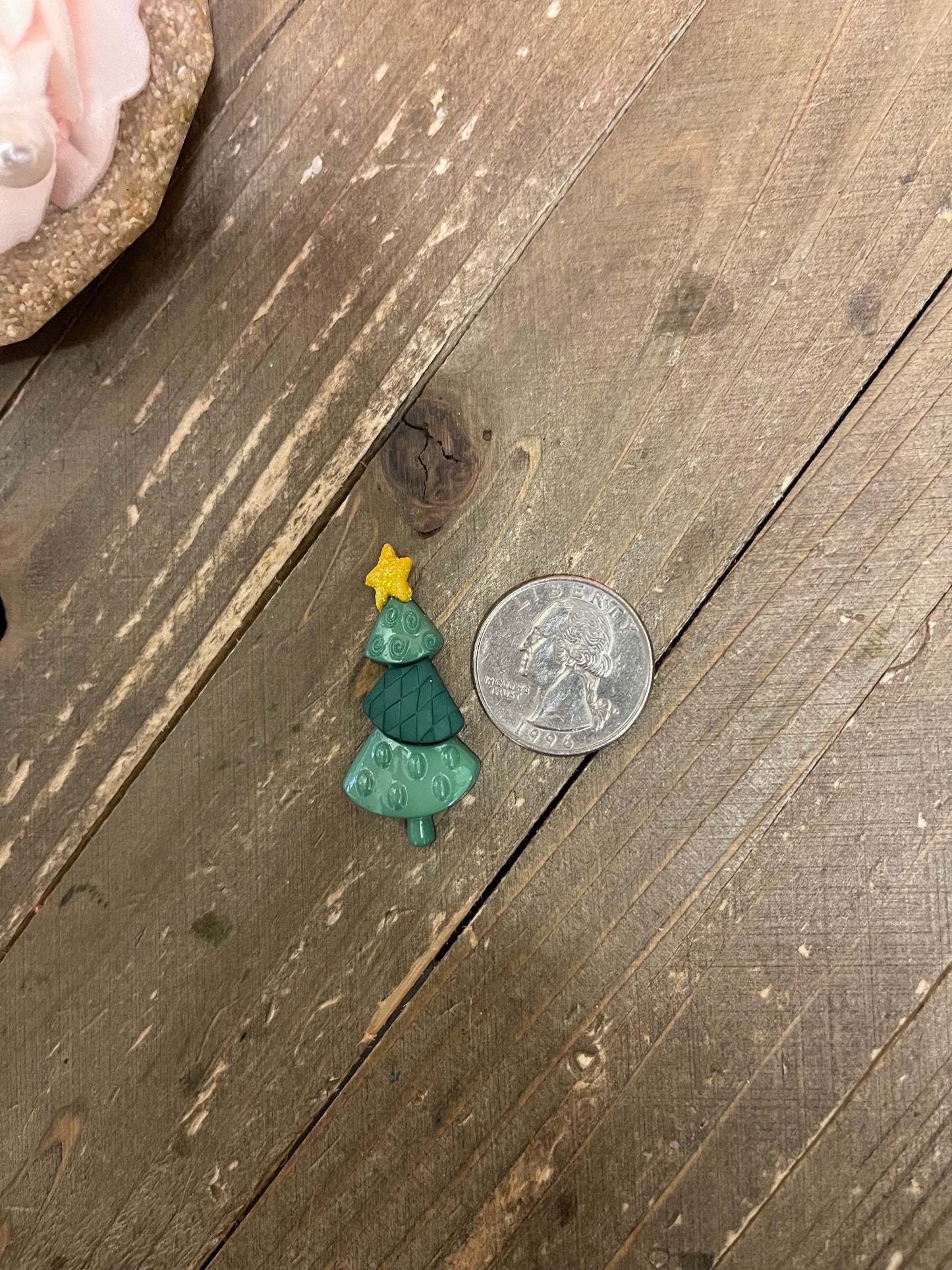 Christmas Tree Stud earringsPink tiful of LOVE