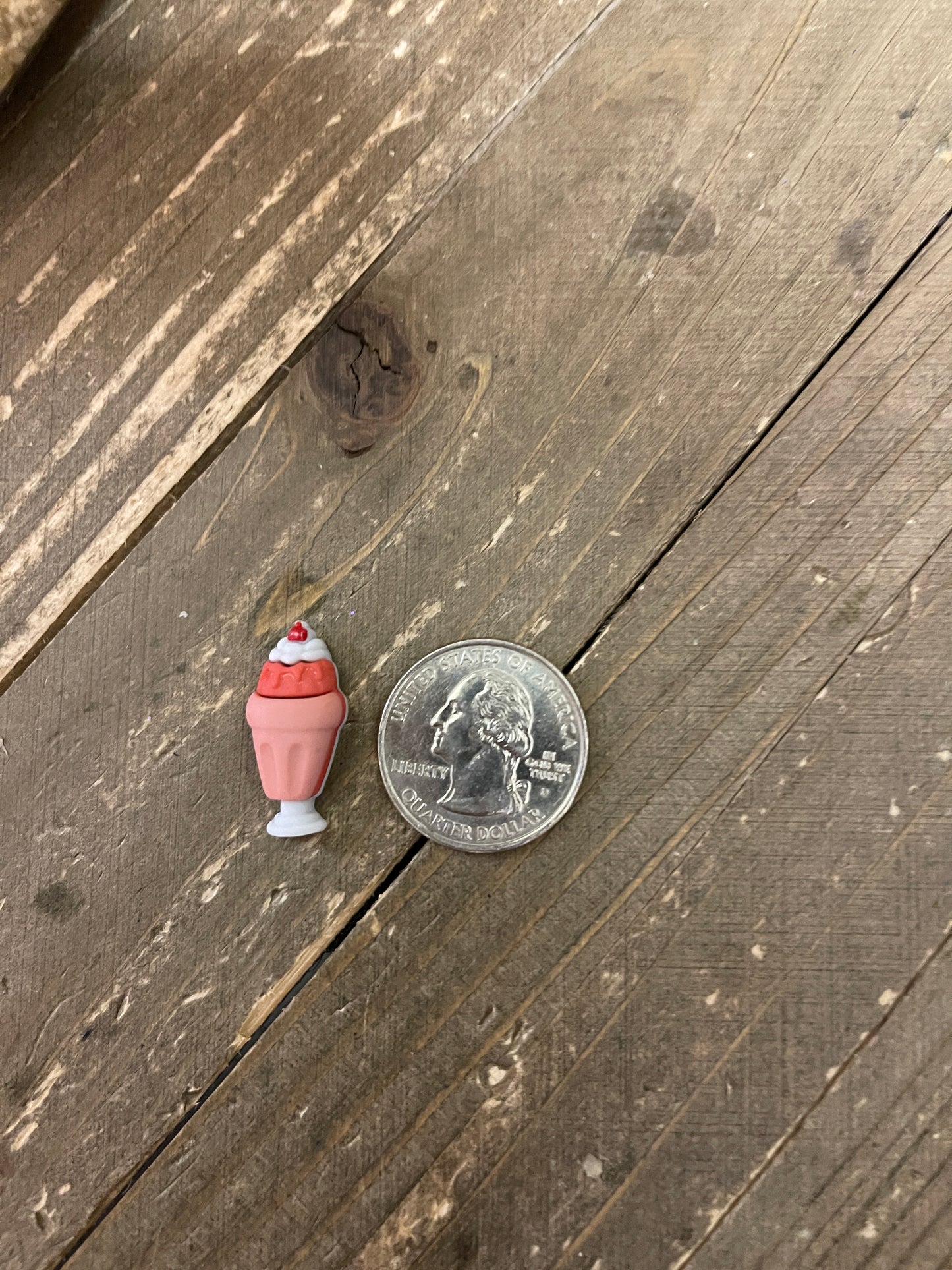 Ice Cream Sundae Post EarringsPink tiful of LOVE