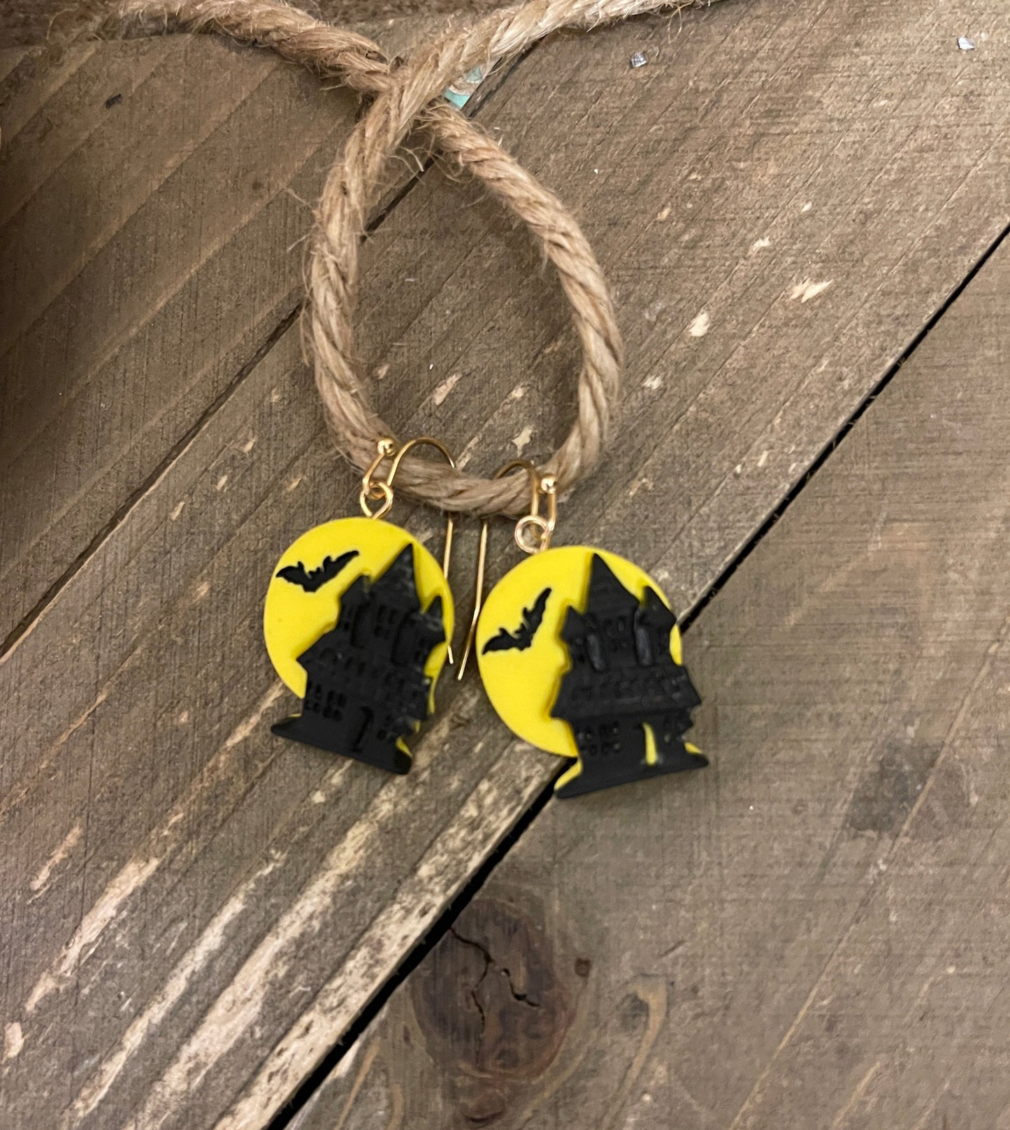 Clay Haunted House Dangle EarringsPink tiful of LOVE