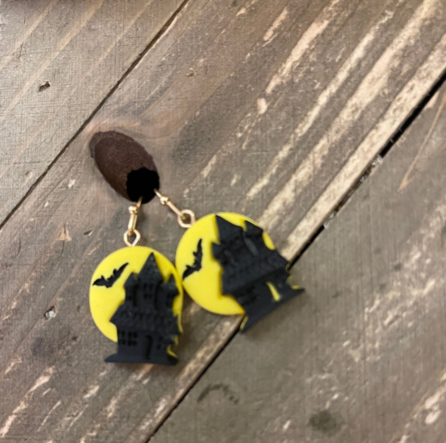 Clay Haunted House Dangle EarringsPink tiful of LOVE