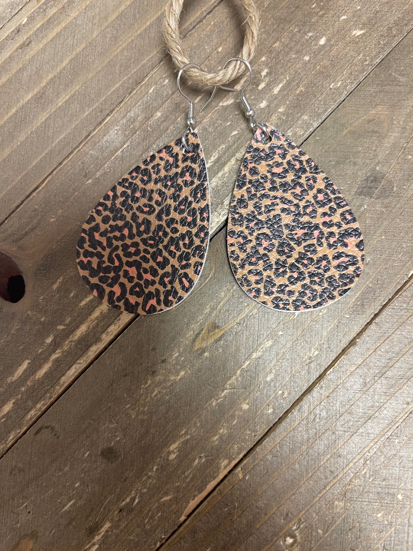 Animal Prints Faux Leather Teardrop earringsPink tiful of LOVE