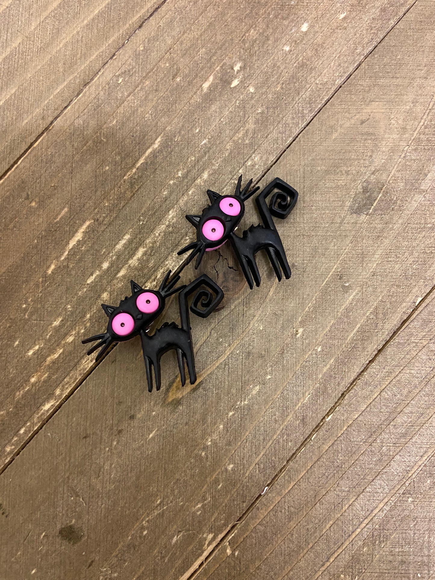 CREEPED Out Cats post earrings-Perfect for Fall Ear Bling (5 Cats to choose)Pink tiful of LOVE