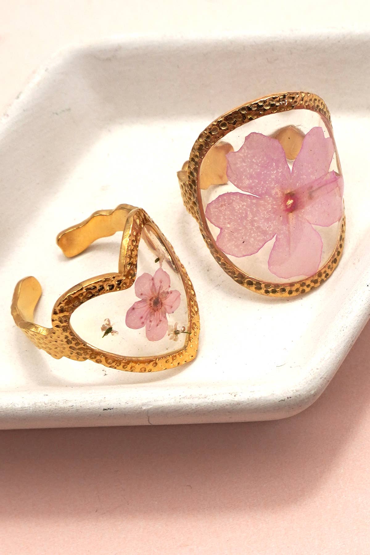 JOSSLYN by wall to wall - 18K STAINLESS STEEL TARNISH FREE FLORAL RINGS | 40R104: HEART APRICOT