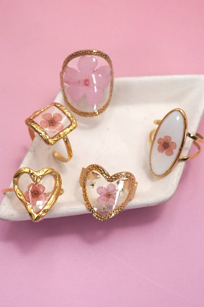 JOSSLYN by wall to wall - 18K STAINLESS STEEL TARNISH FREE FLORAL RINGS | 40R104: HEART APRICOT