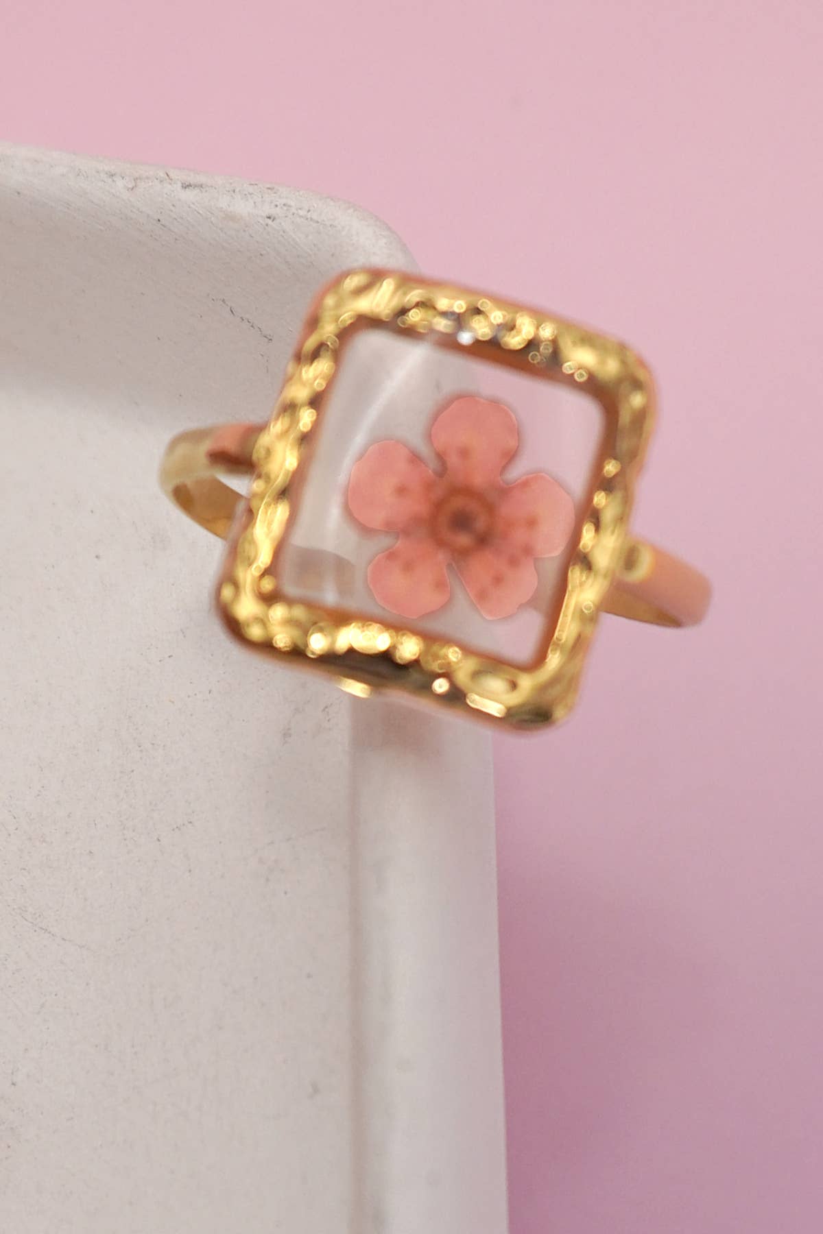 JOSSLYN by wall to wall - 18K STAINLESS STEEL TARNISH FREE FLORAL RINGS | 40R104: OVAL ORANGE