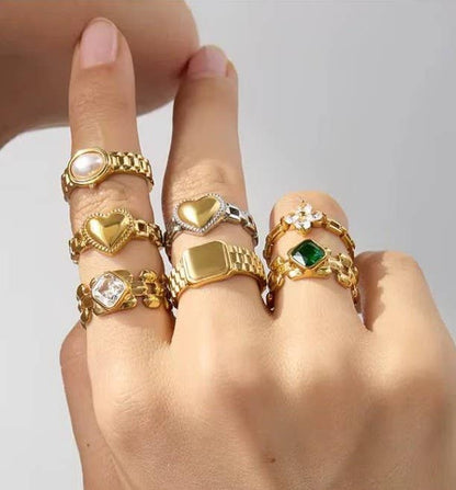 JOSSLYN by wall to wall - 18K STAINLESS STEEL TARNISH FREE  RINGS | 40R119: GOLD SQUARE
