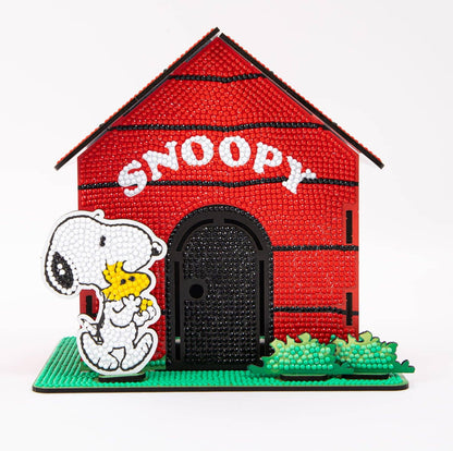 DIAMOND DOTZ® - Snoopy's 3D Dog House