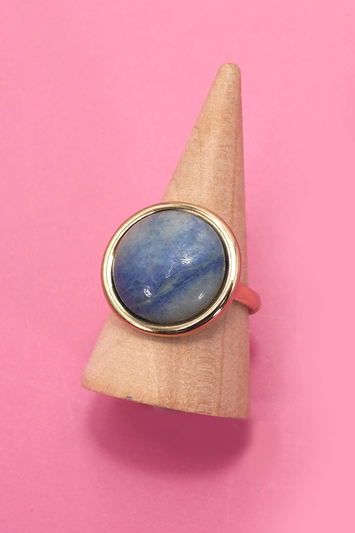 JOSSLYN by wall to wall - NATURAL STONE COCKTAIL STATEMENT RING | 80R084: BLUE AGATE