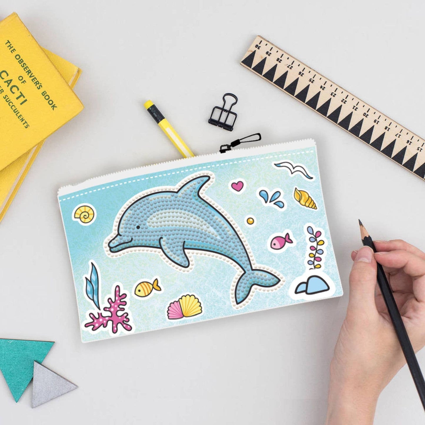 DIAMOND DOTZ® - Dolphin Party Zipper Pouch