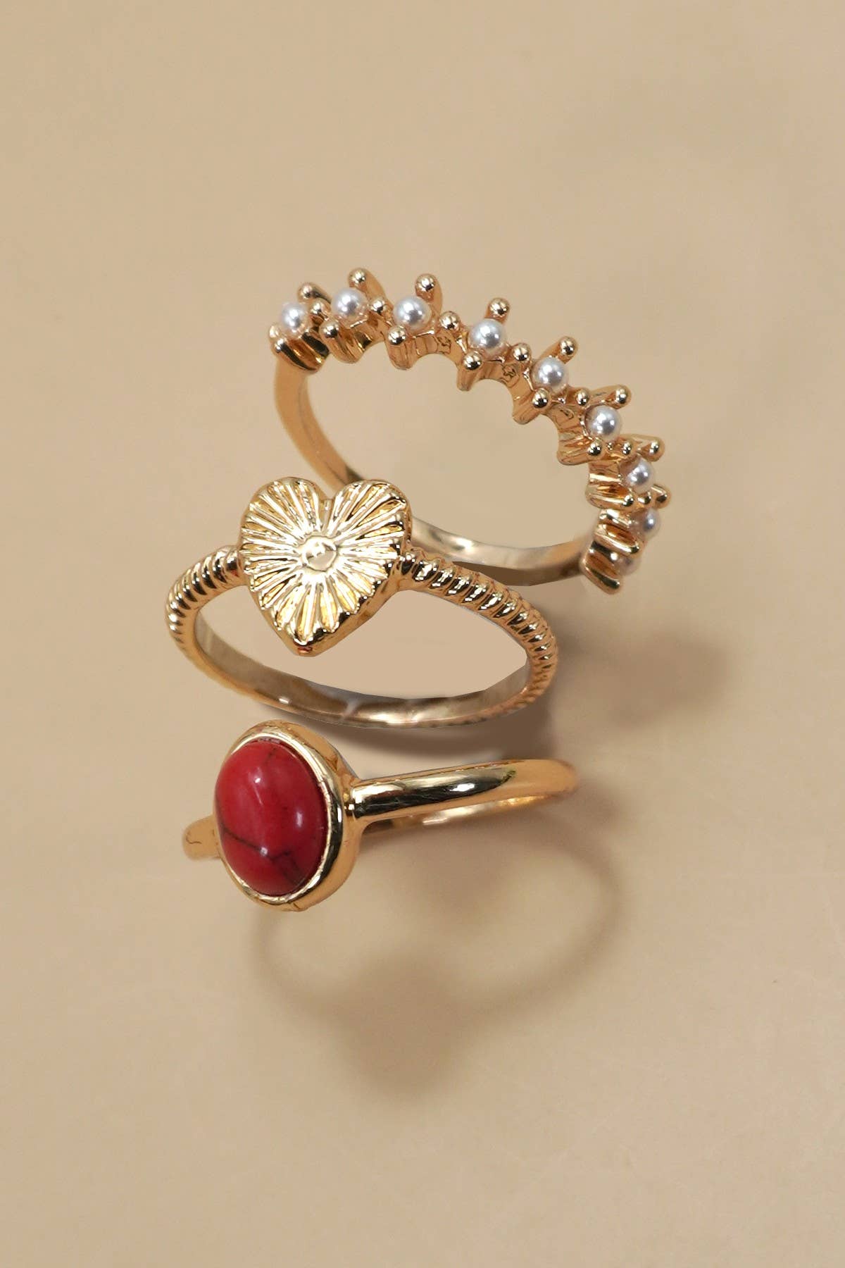 JOSSLYN by wall to wall - HEART STONE PEARL 3 RING SET | 80R131: GOLD