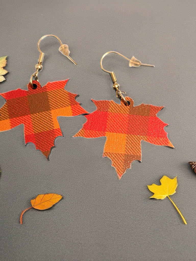 Plaid Autumn Maple Leaf Earrings – Cozy Fall Acrylic Dangle Jewelry