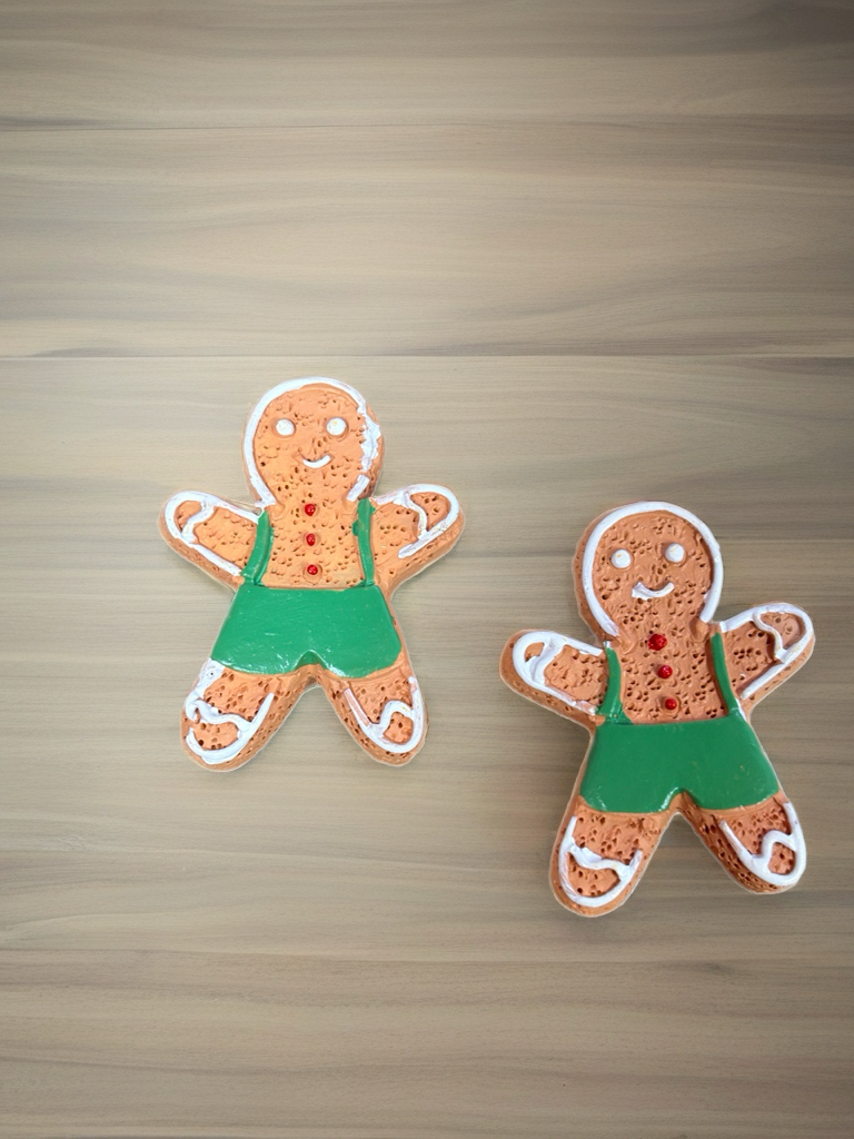 Gingerbread Boy Stud Earrings – Festive Resin Christmas Jewelry
