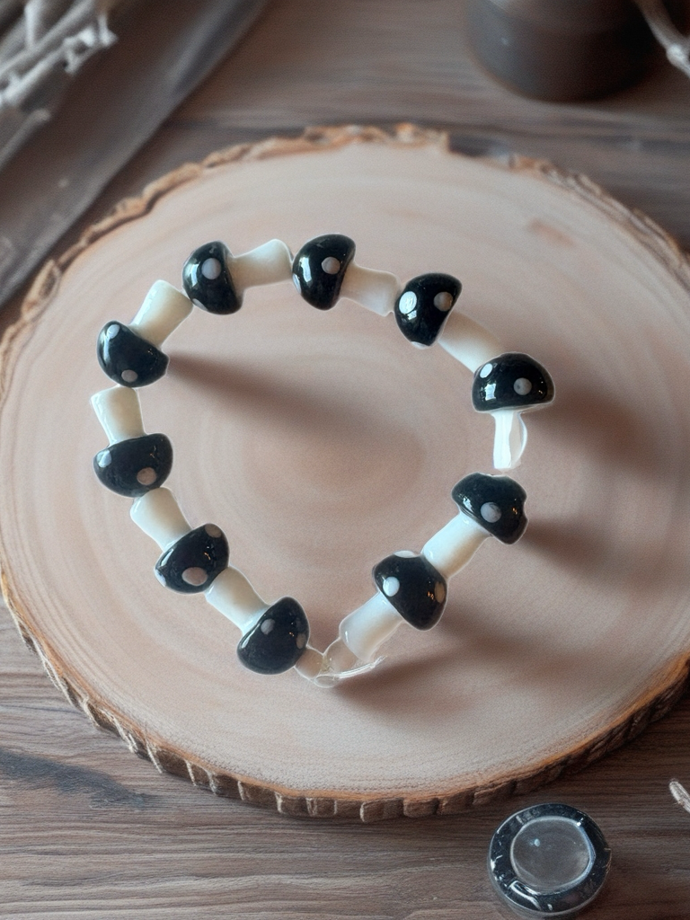Black White Glass Mushroom Beaded Bracelet – Whimsical