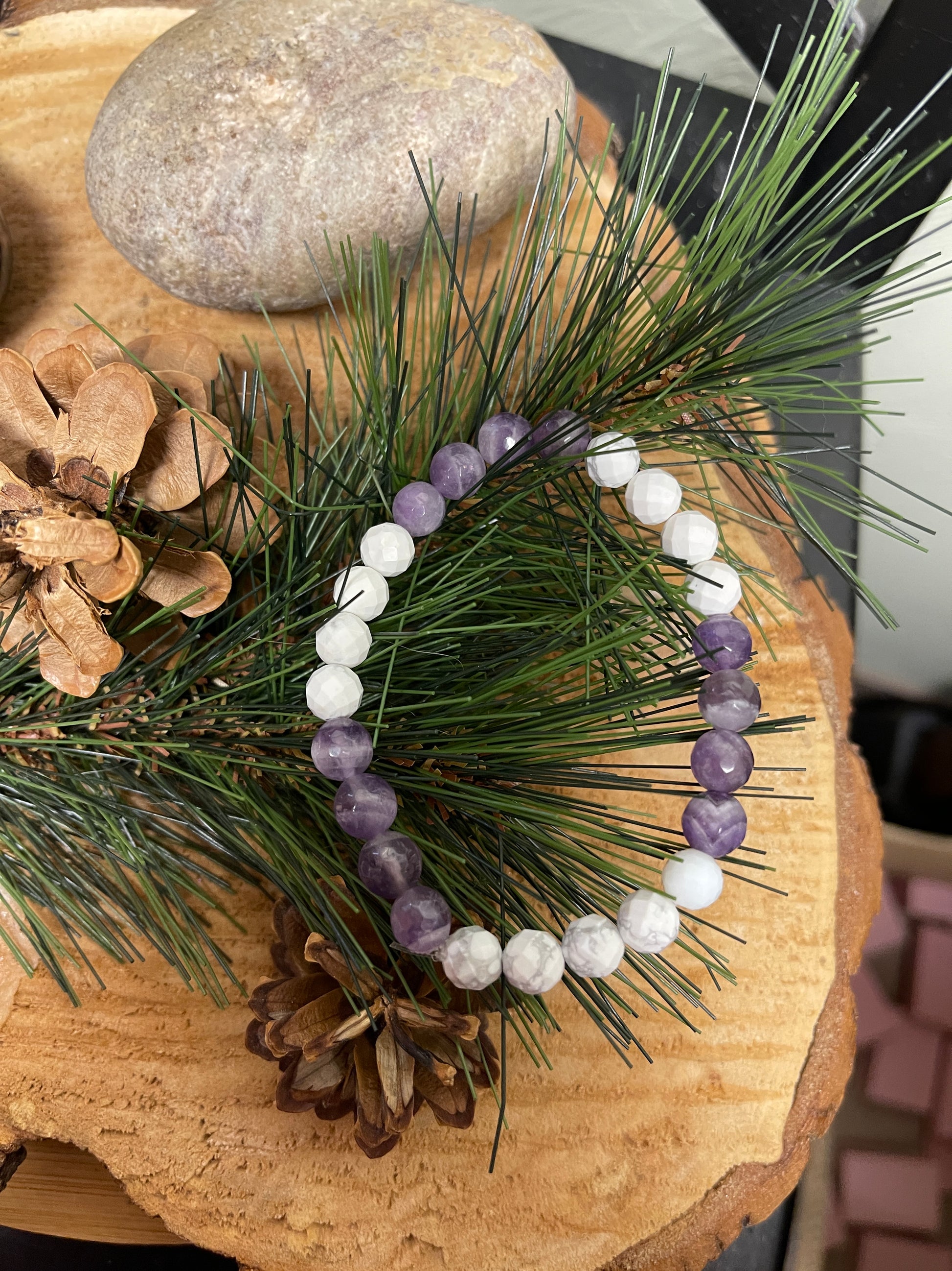 love and Luck beaded Stretch braceletPink tiful of LOVE