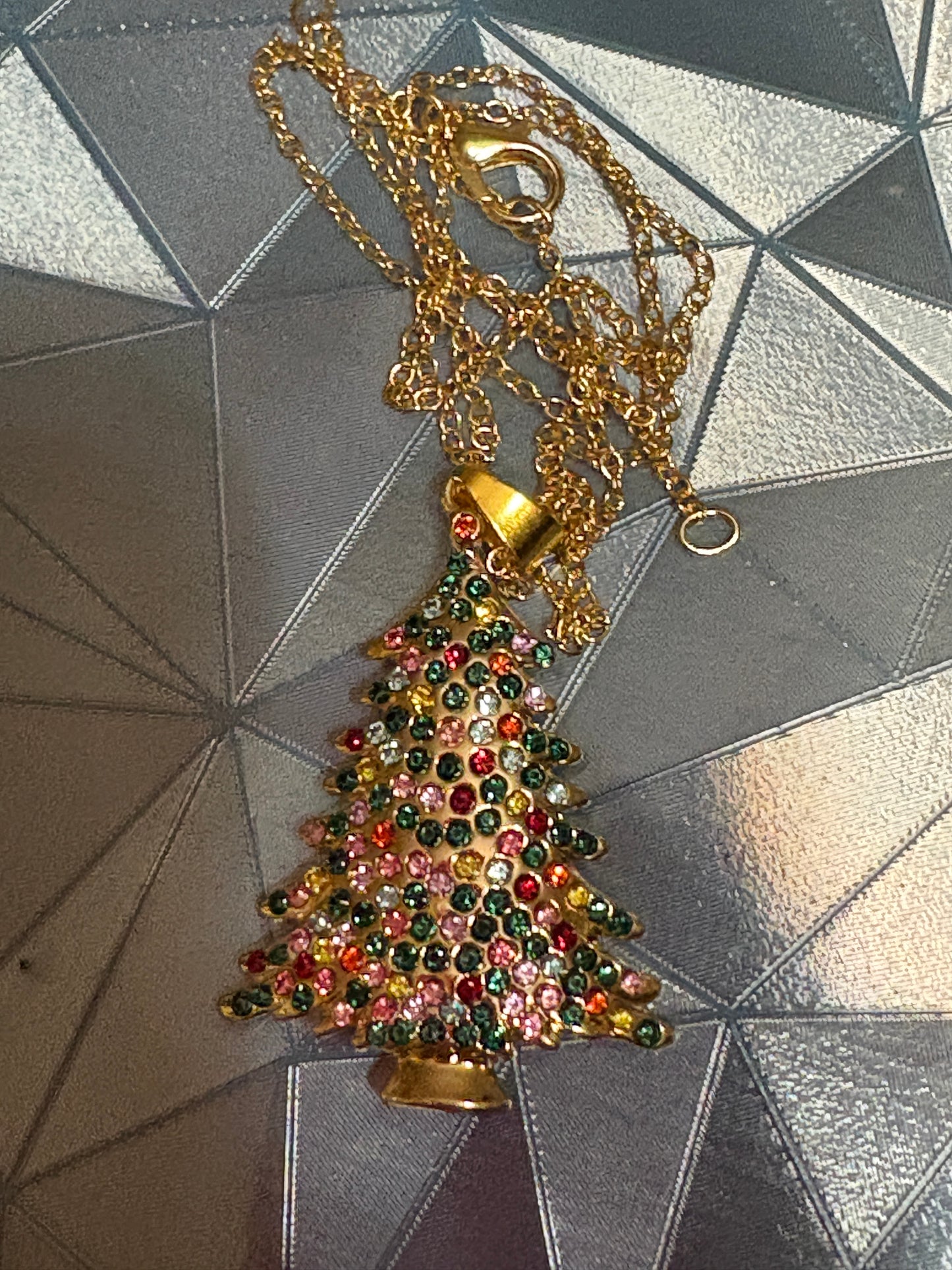 Rhinestone Christmas Tree Pendant Necklace – Gold Chain