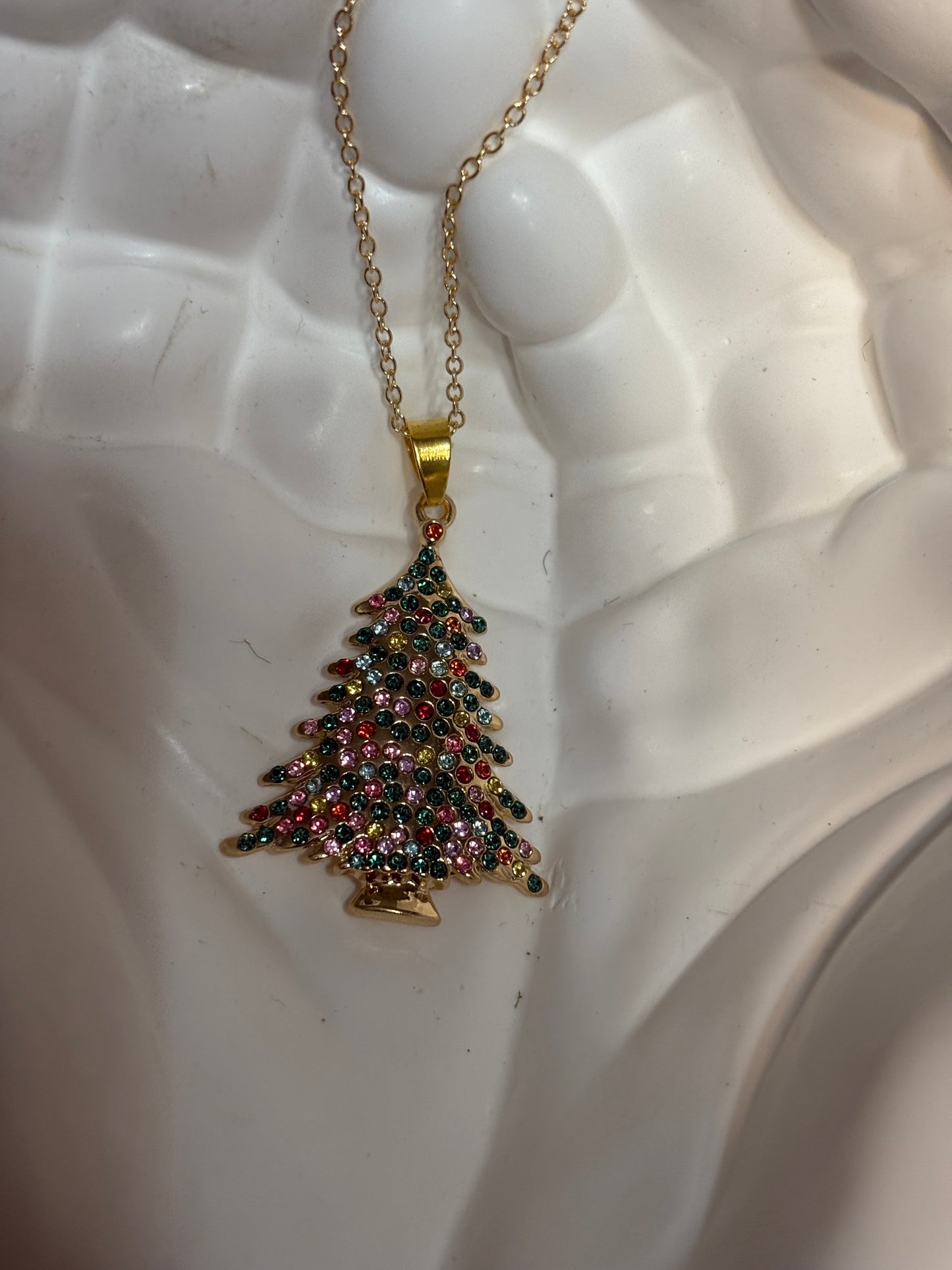 Rhinestone Christmas Tree Pendant Necklace – Gold Chain