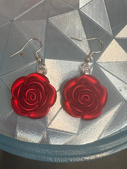 Red Rose Wire Earrings – Classic & Romantic Style