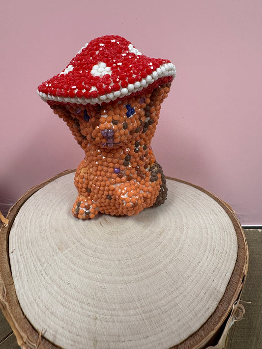 Diamond Art Figurine – Sparkling Field Mouse with Mushroom Hat