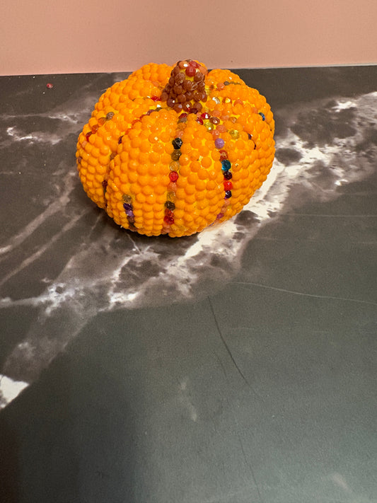 Diamond Art Pumpkin Figurine – Sparkling Ceramic Fall Décor
