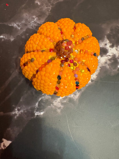 Diamond Art Pumpkin Figurine – Sparkling Ceramic Fall Décor