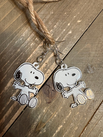 Snoopy Glitter Dangle Earrings – Sparkly Peanuts-Inspired Jewelry