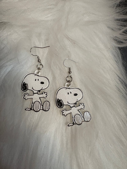 Snoopy Glitter Dangle Earrings – Sparkly Peanuts-Inspired Jewelry
