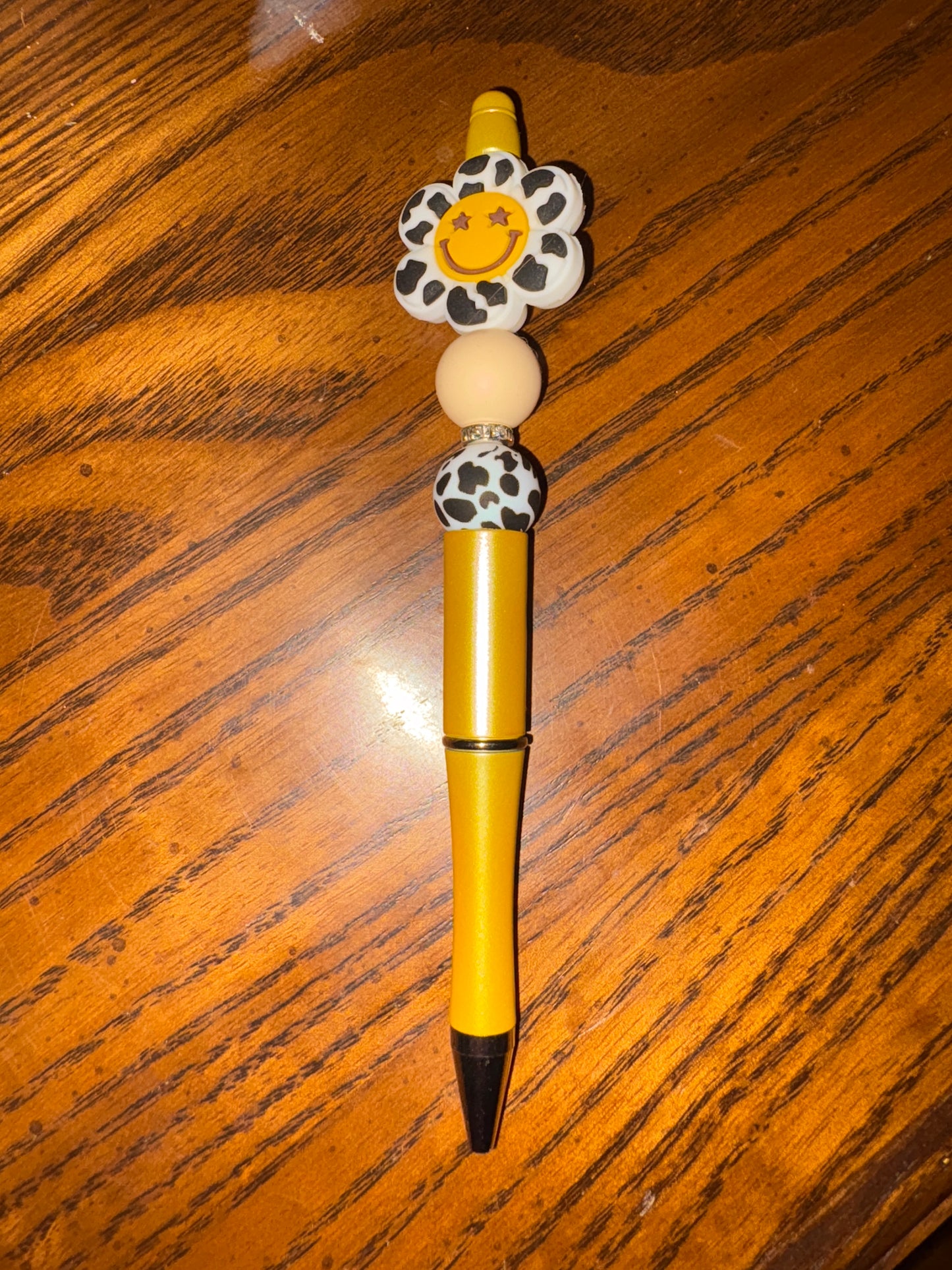 🐆 Leopard Smiley Flower Beadable Pen – Wildly Happy Vibes
