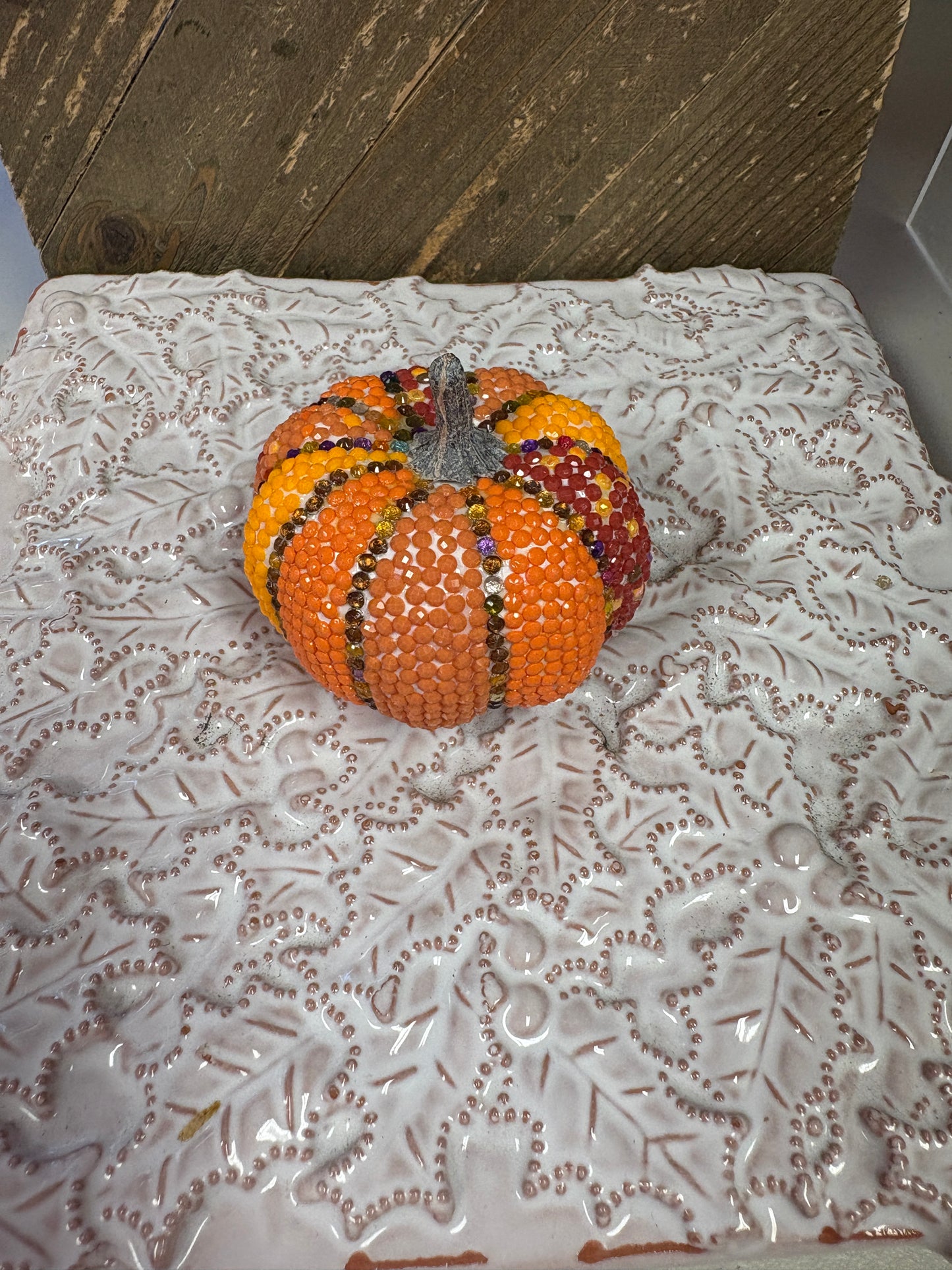 ✨ Diamond Art Pumpkin – Autumn Orange Sparkle Décor (4"x4"x2")