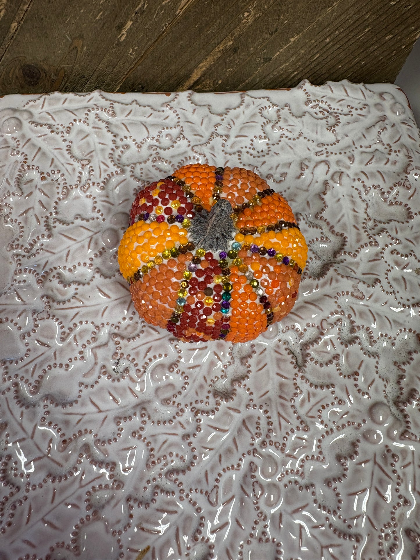 ✨ Diamond Art Pumpkin – Autumn Orange Sparkle Décor (4"x4"x2")