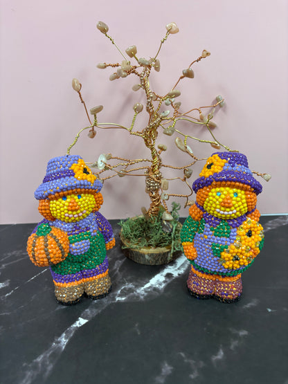 Diamond Art Figurine Set – Fall Scarecrow Friends with Pumpkins & Sunflowers (Ceramic Base)