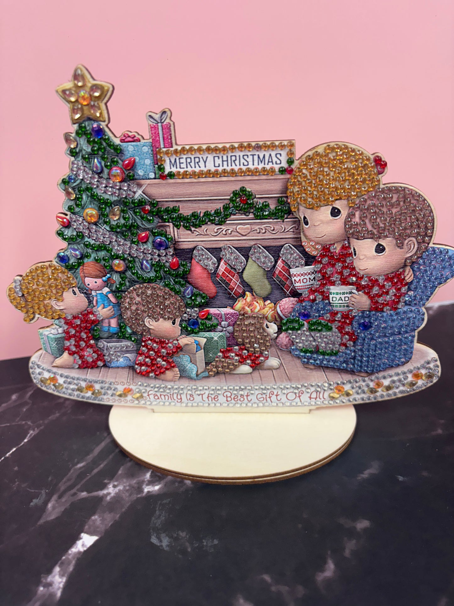 Diamond Art Christmas Table Display – “Family Is the Best Gift of All” (Wooden Base)