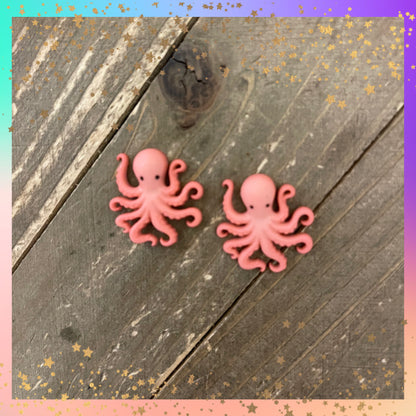 Coral Pink Octopus Stud Earrings – Cute Ocean-Inspired Plastic Jewelry